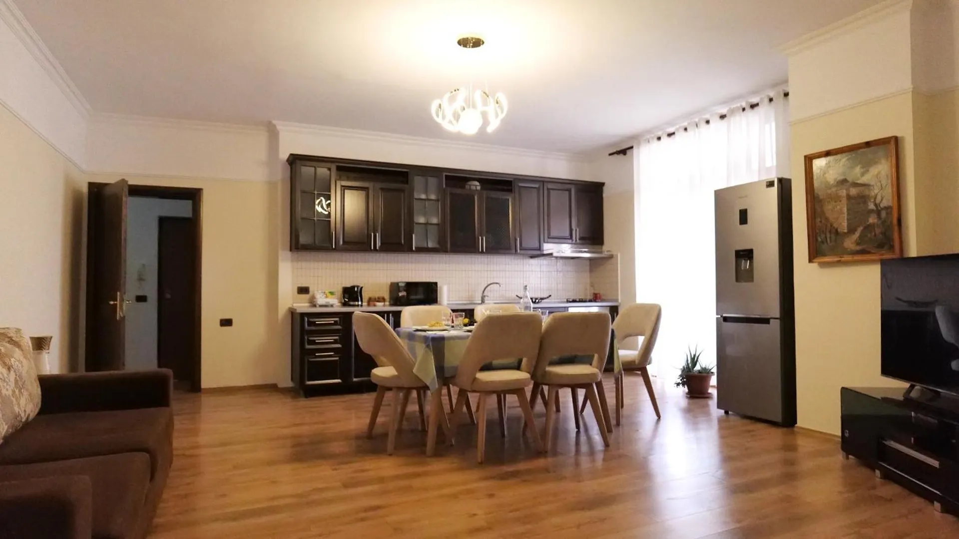Tirana View Spacious Apartment 07